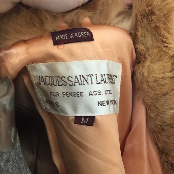 Vintage Women’s Genuine Fur Coat - Picture 5 of 5